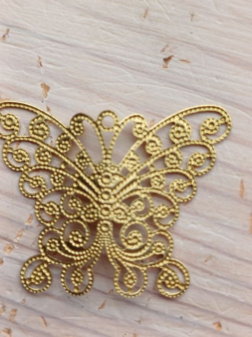 Hovedbilde Metallpynt - Sommerfugl i Gull - SHM13
